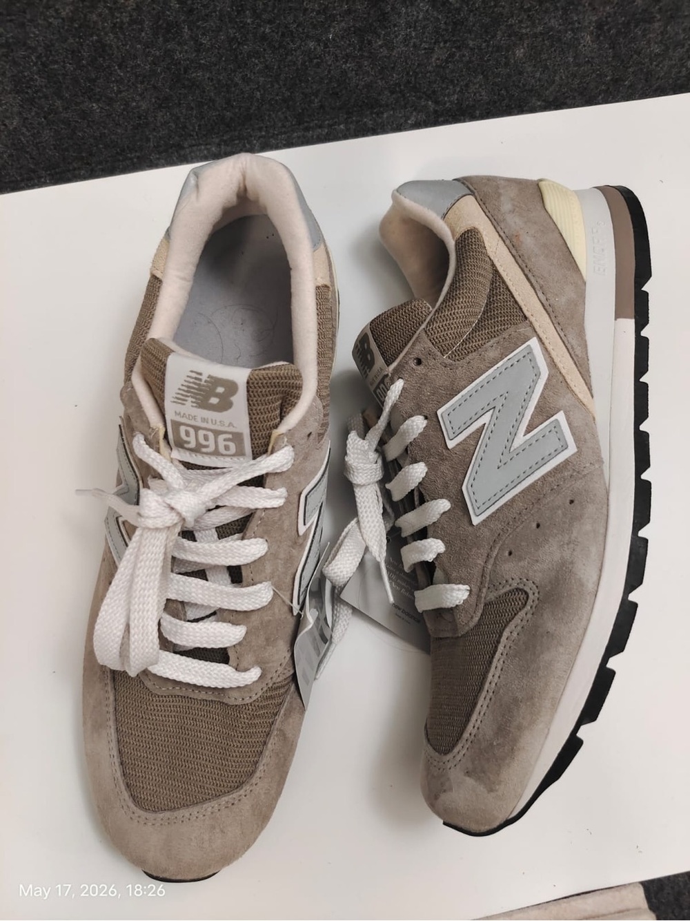 NWOB New Balance 996 Grey Sliver U996GR men’s size 11.5